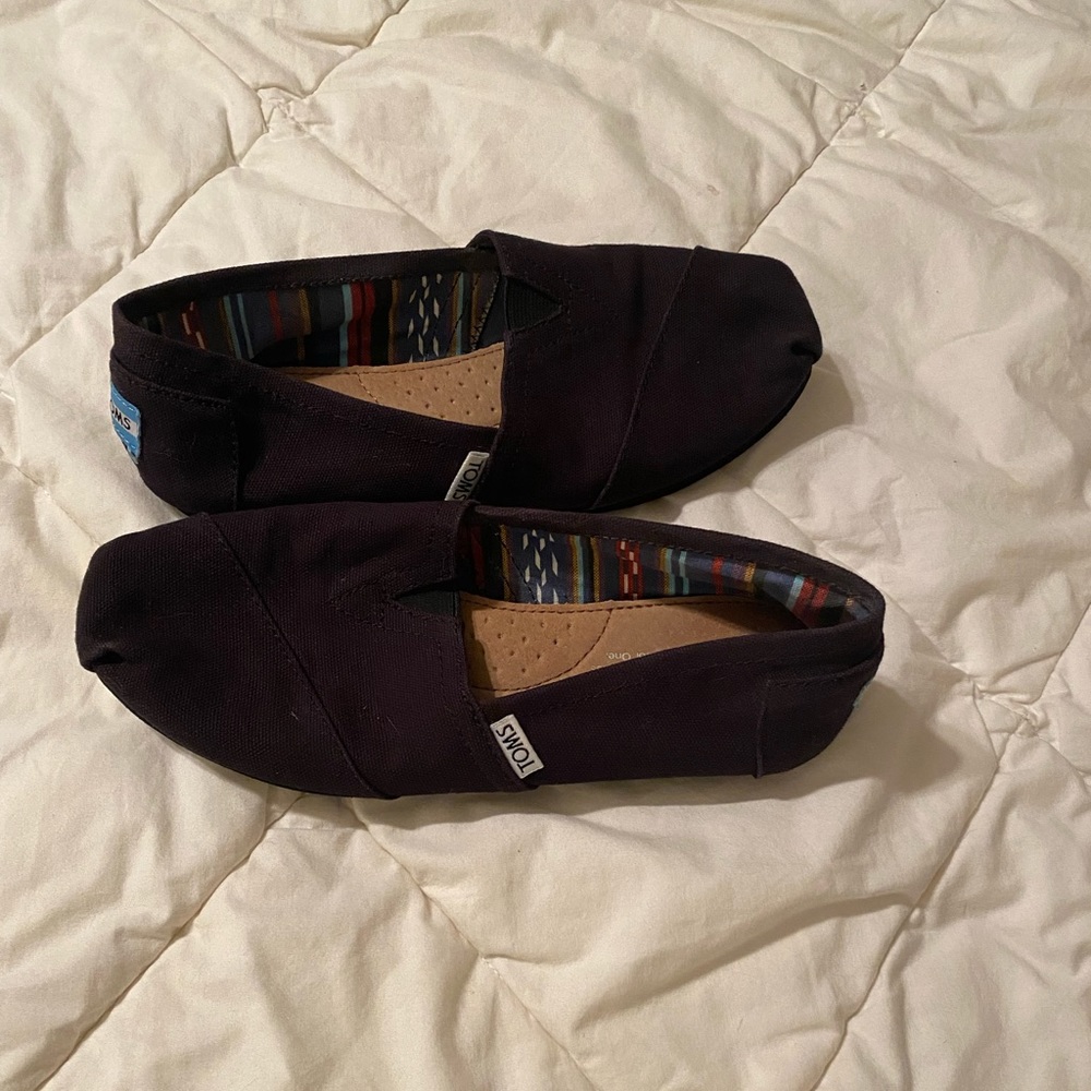 Toms